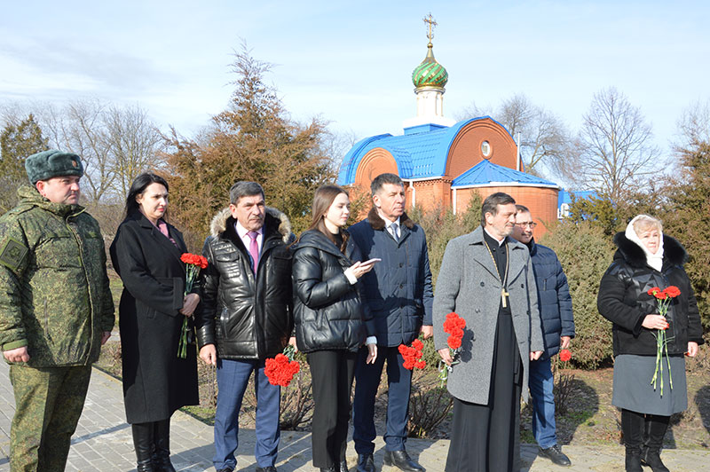 15 февраля в Семикаракорске почтили память россиян, исполнявших служебный долг за пределами Отечества